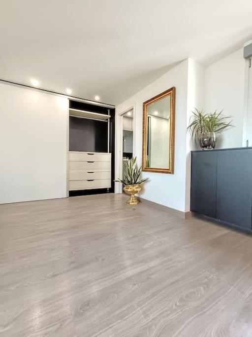 Spacious Studio By The University San Vicente Raspeig Kültér fotó
